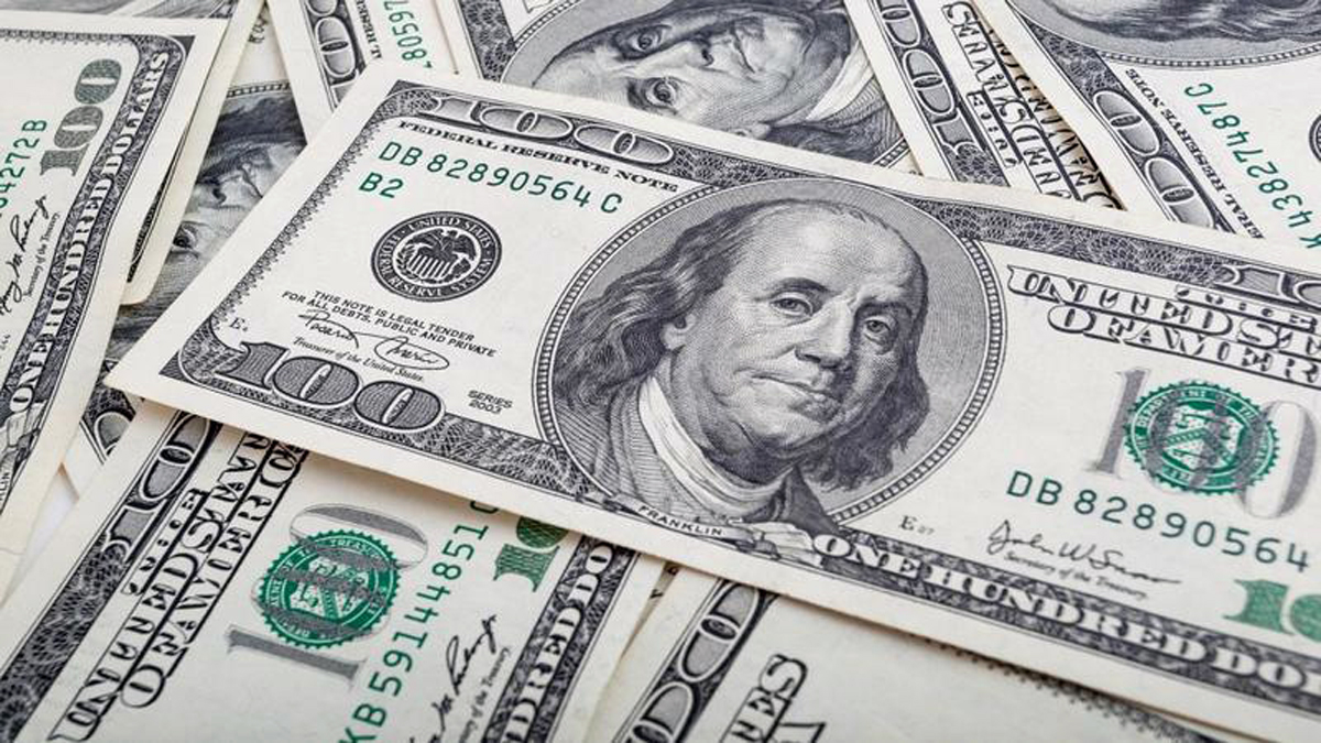 الدولار يقترب من أعلى مستوى في أسبوع مع تجدد التوتر بالشرق الأوسط